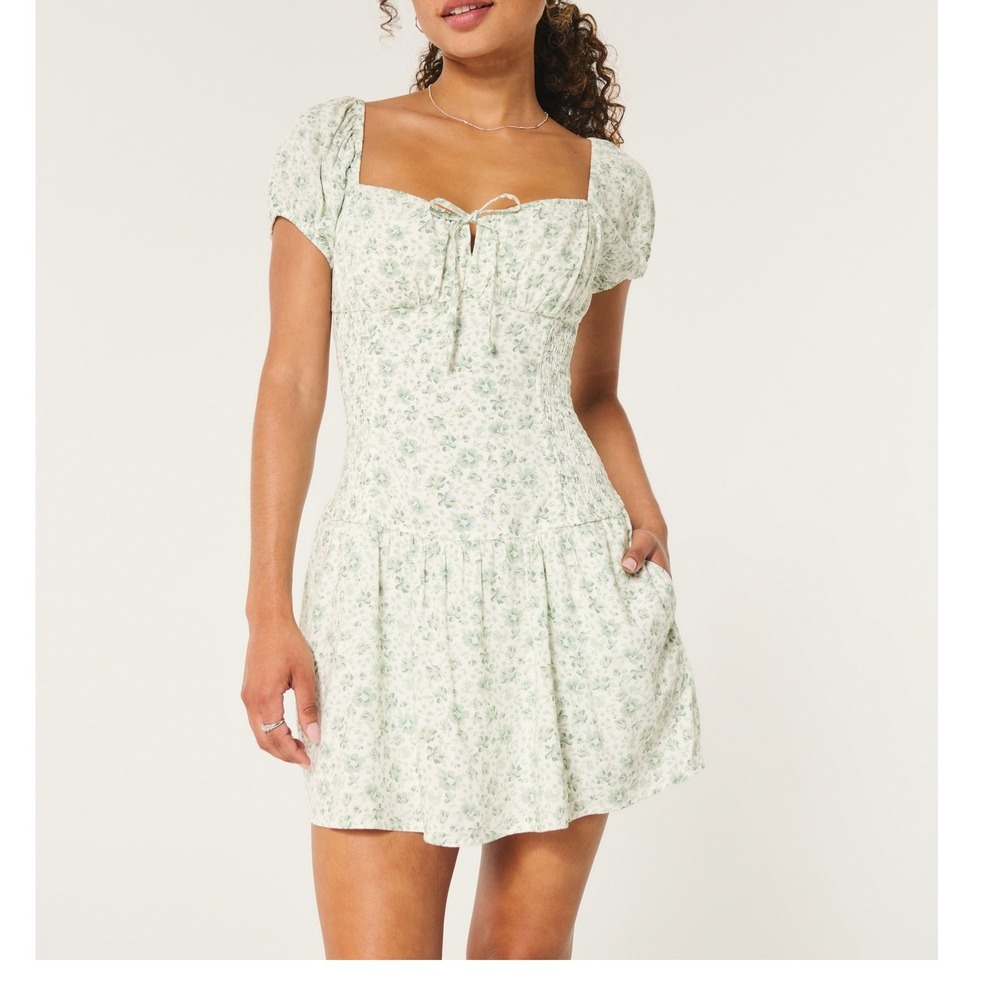 Hollister Floral Puff Sleeve Smocked Mini Dress Skort‎ Milkmaid Coquette XS